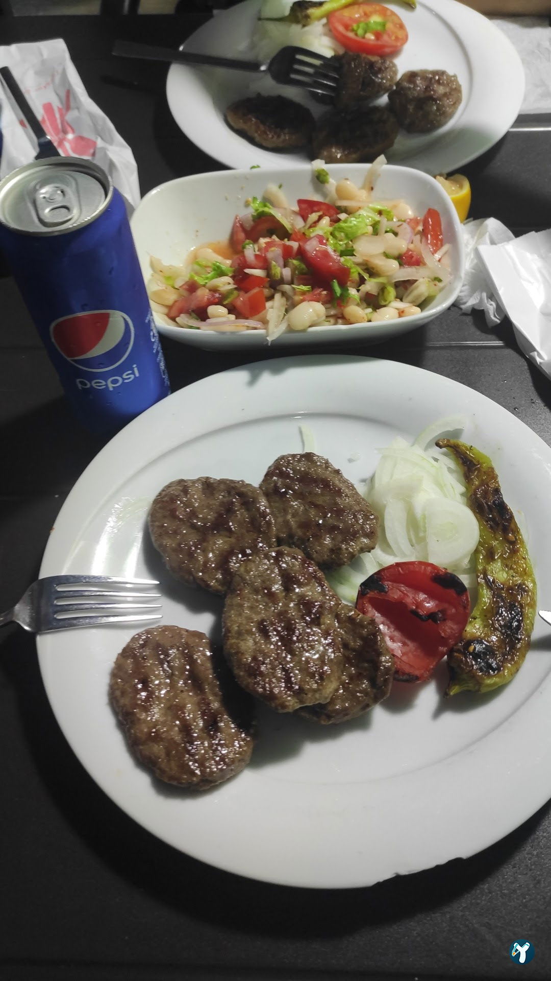 Mi̇s Köfte