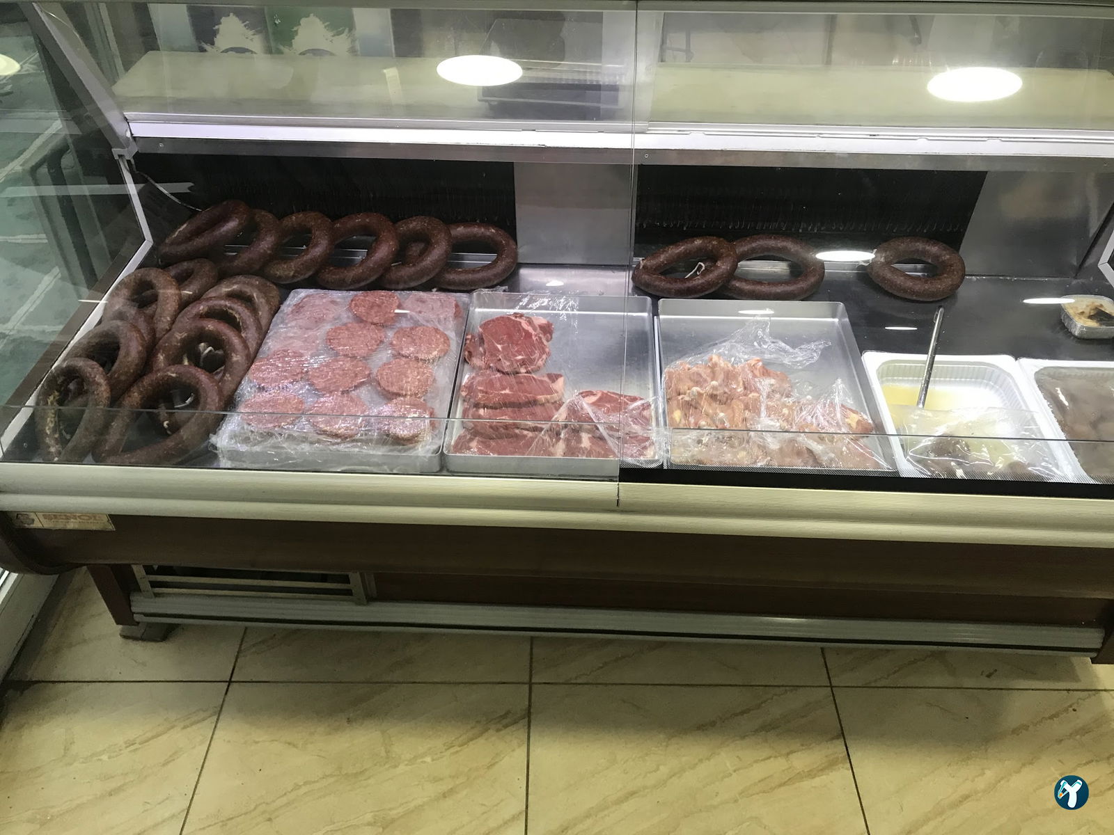 Mi̇s Köfte
