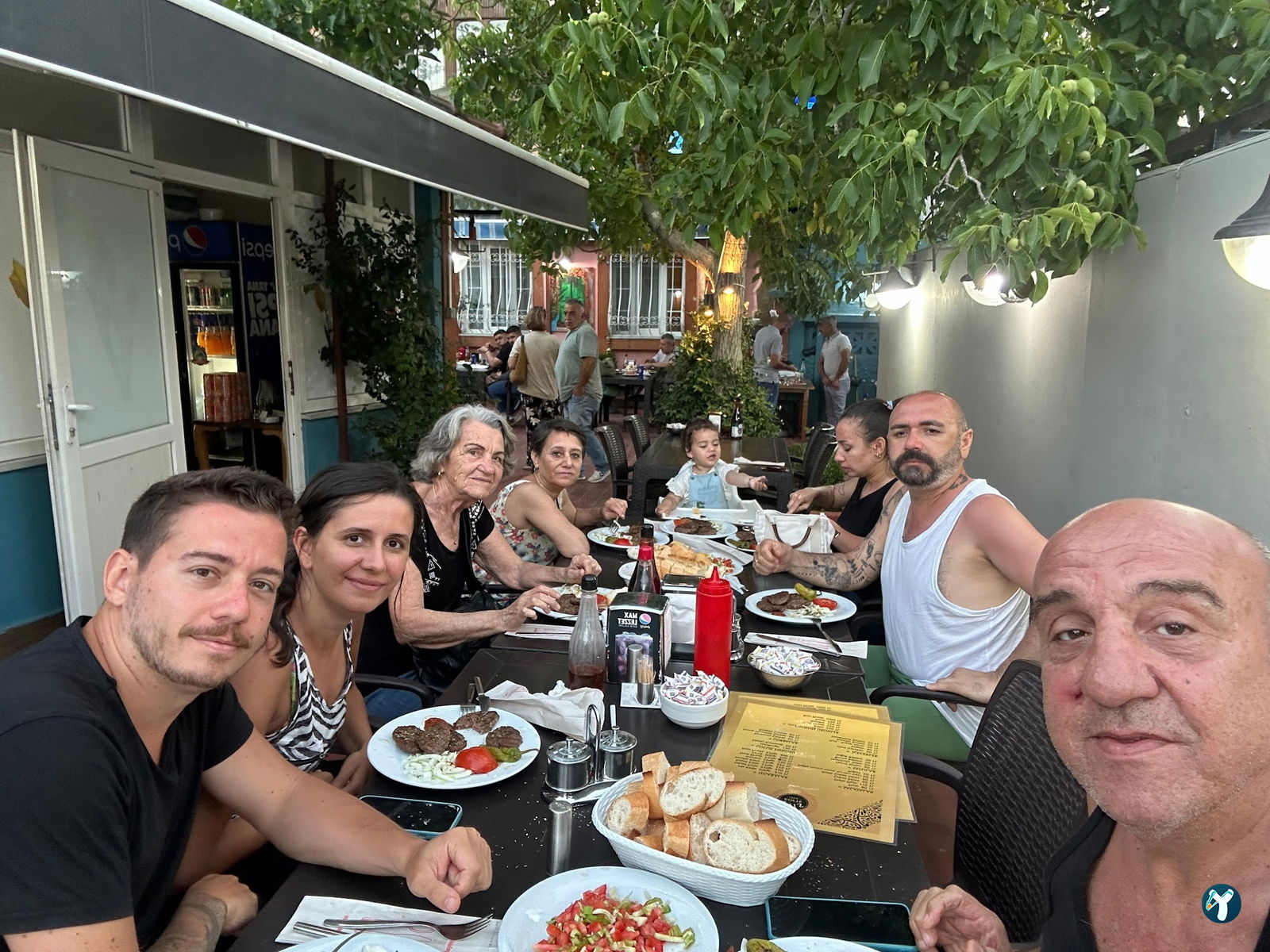 Mi̇s Köfte