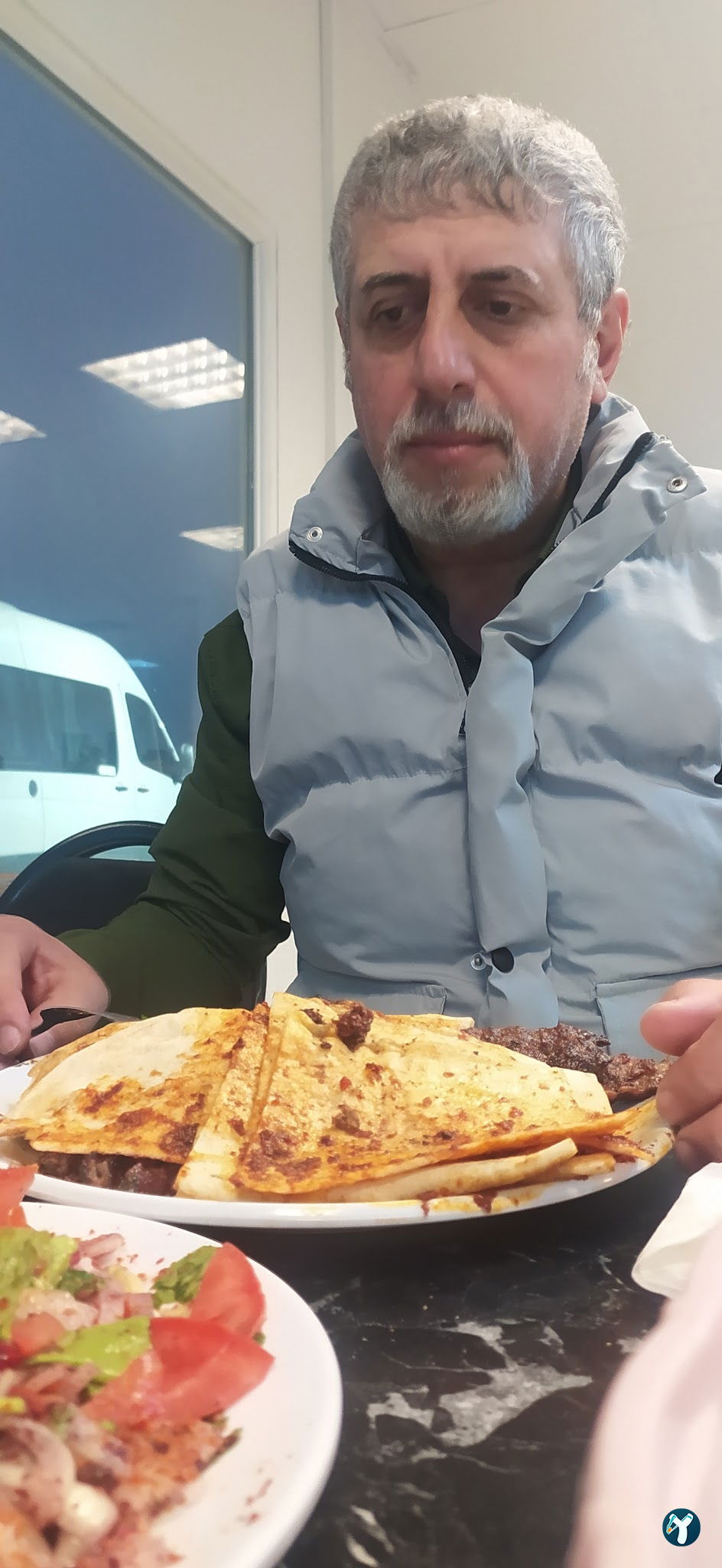 Mi̇s Köfte