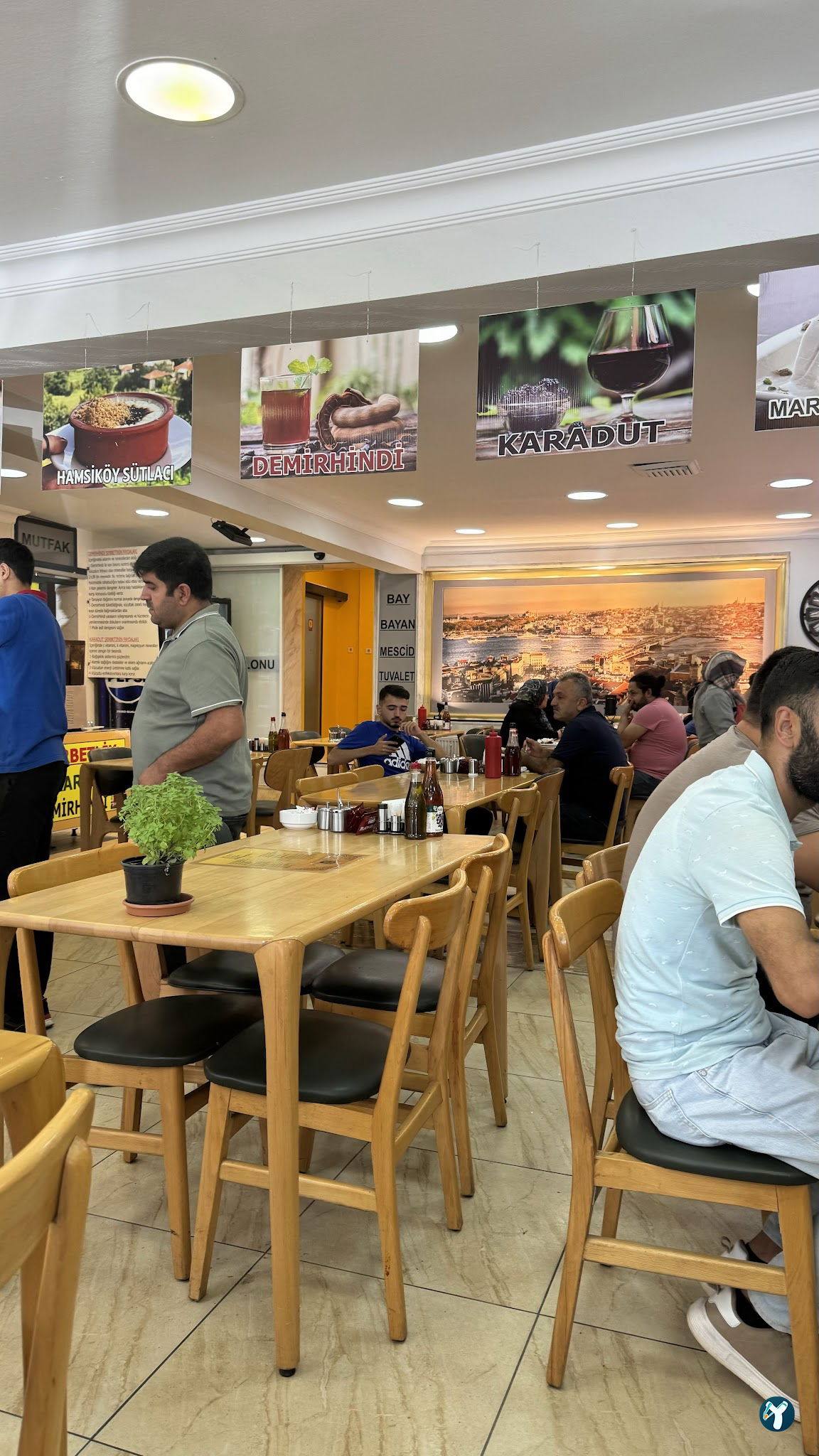 Mi̇s Köfte