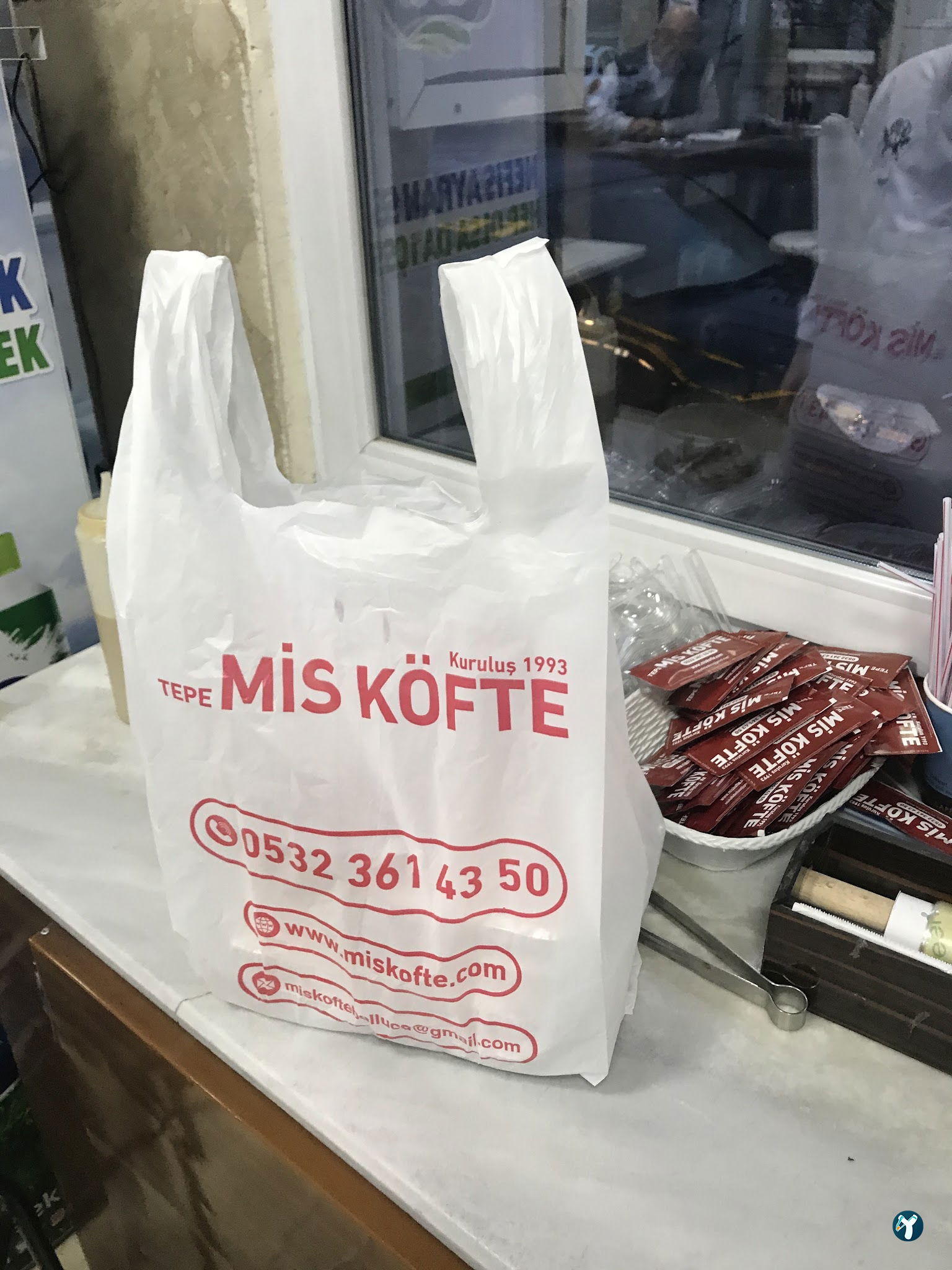 Mi̇s Köfte