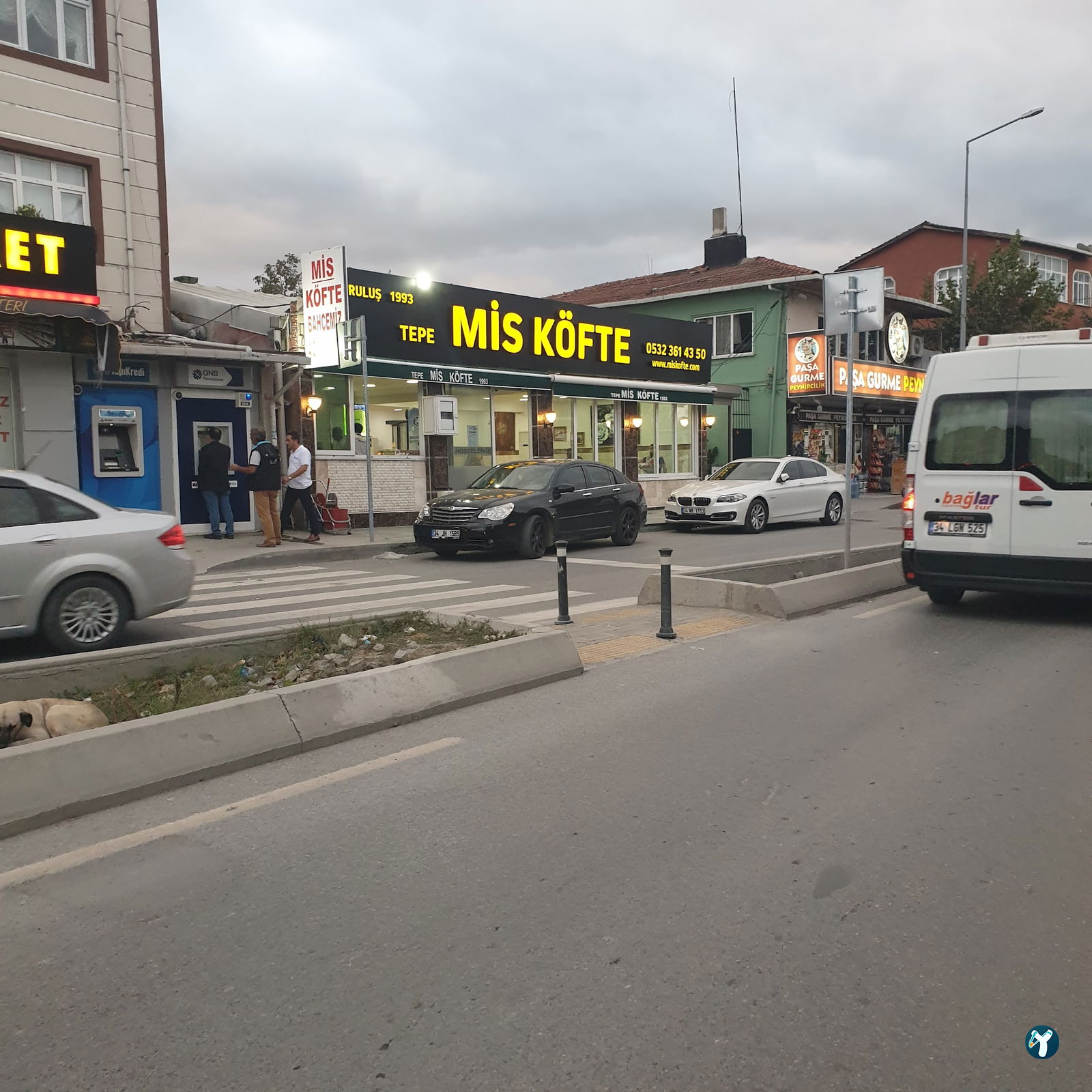Mi̇s Köfte