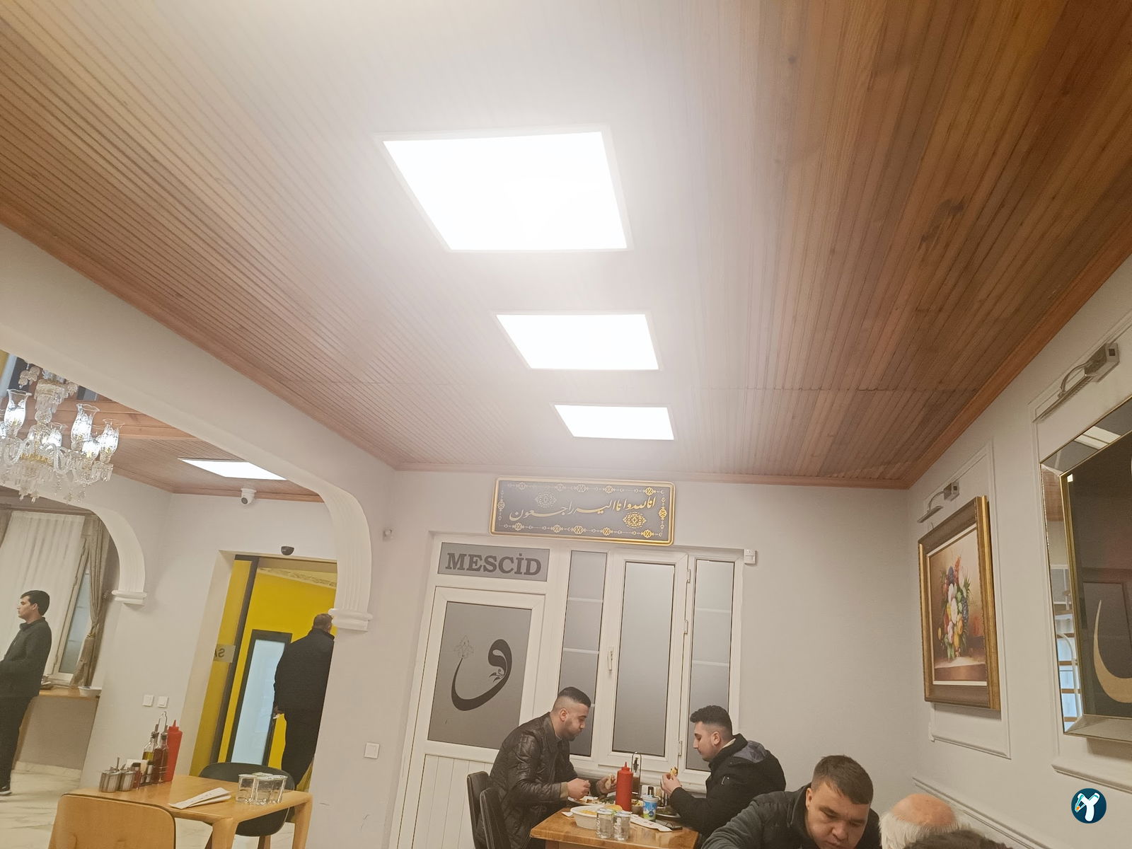 Mi̇s Köfte