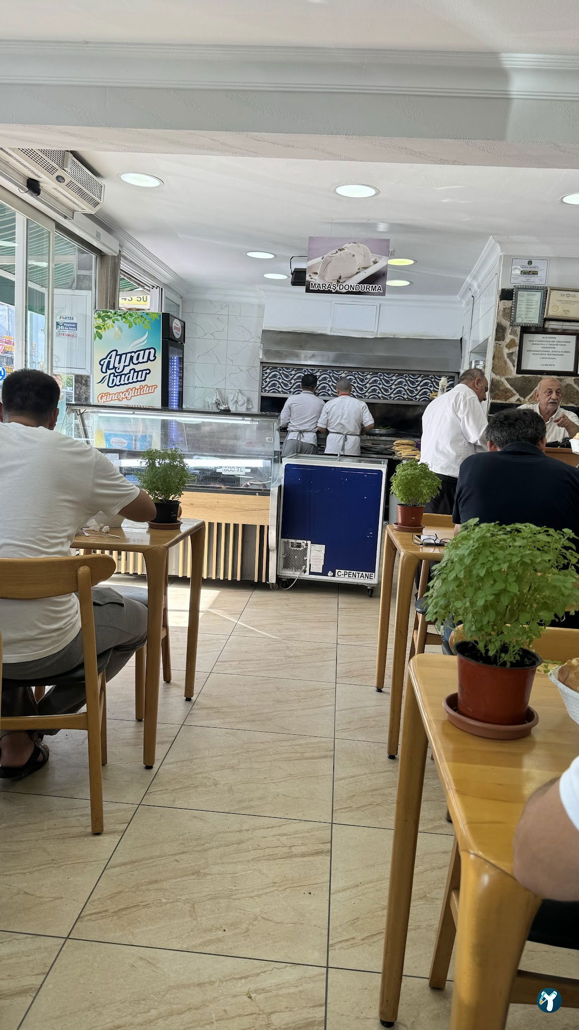 Mi̇s Köfte
