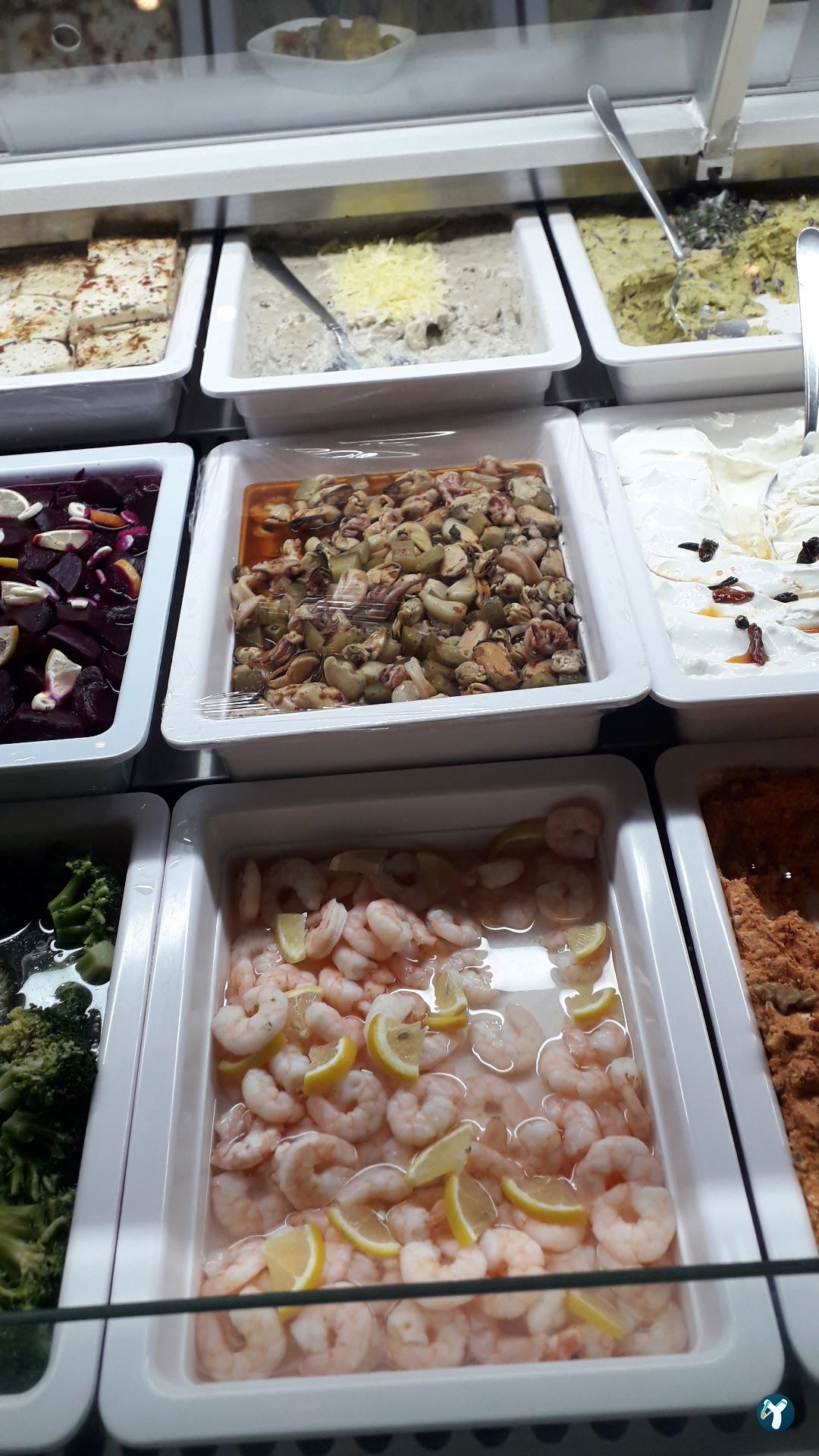 Şef Murat Güzelbahçe Balık Restoranı