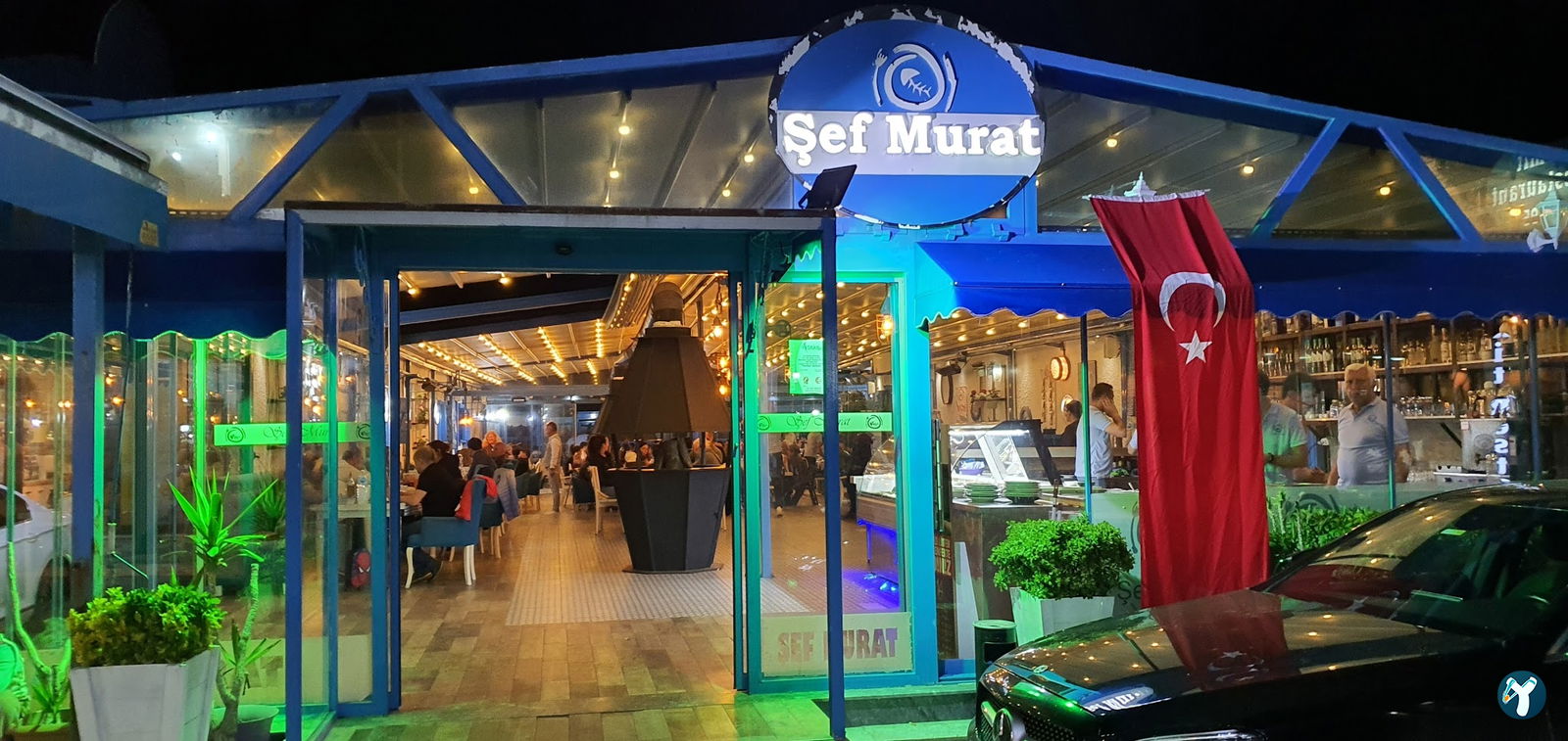 Şef Murat Güzelbahçe Balık Restoranı