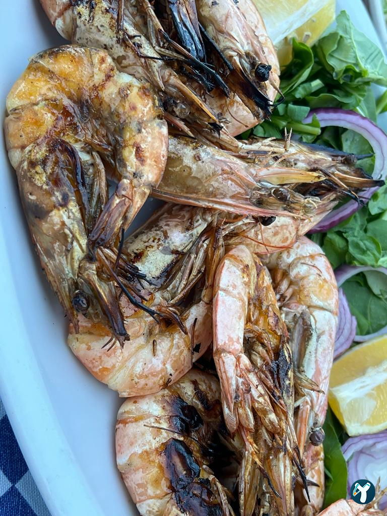 Şef Murat Güzelbahçe Balık Restoranı