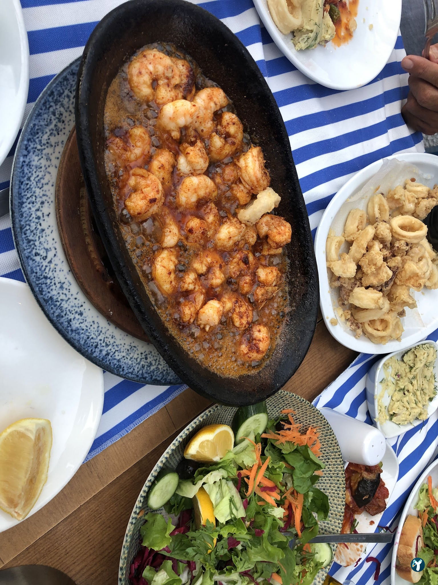 Şef Murat Güzelbahçe Balık Restoranı
