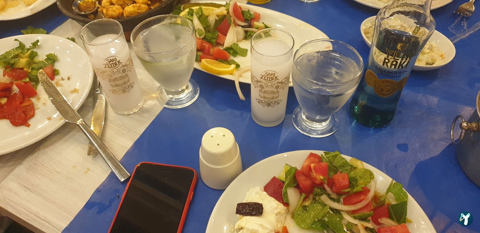Şef Murat Güzelbahçe Balık Restoranı