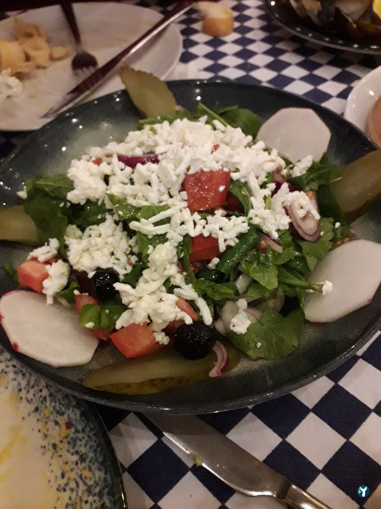 Şef Murat Güzelbahçe Balık Restoranı