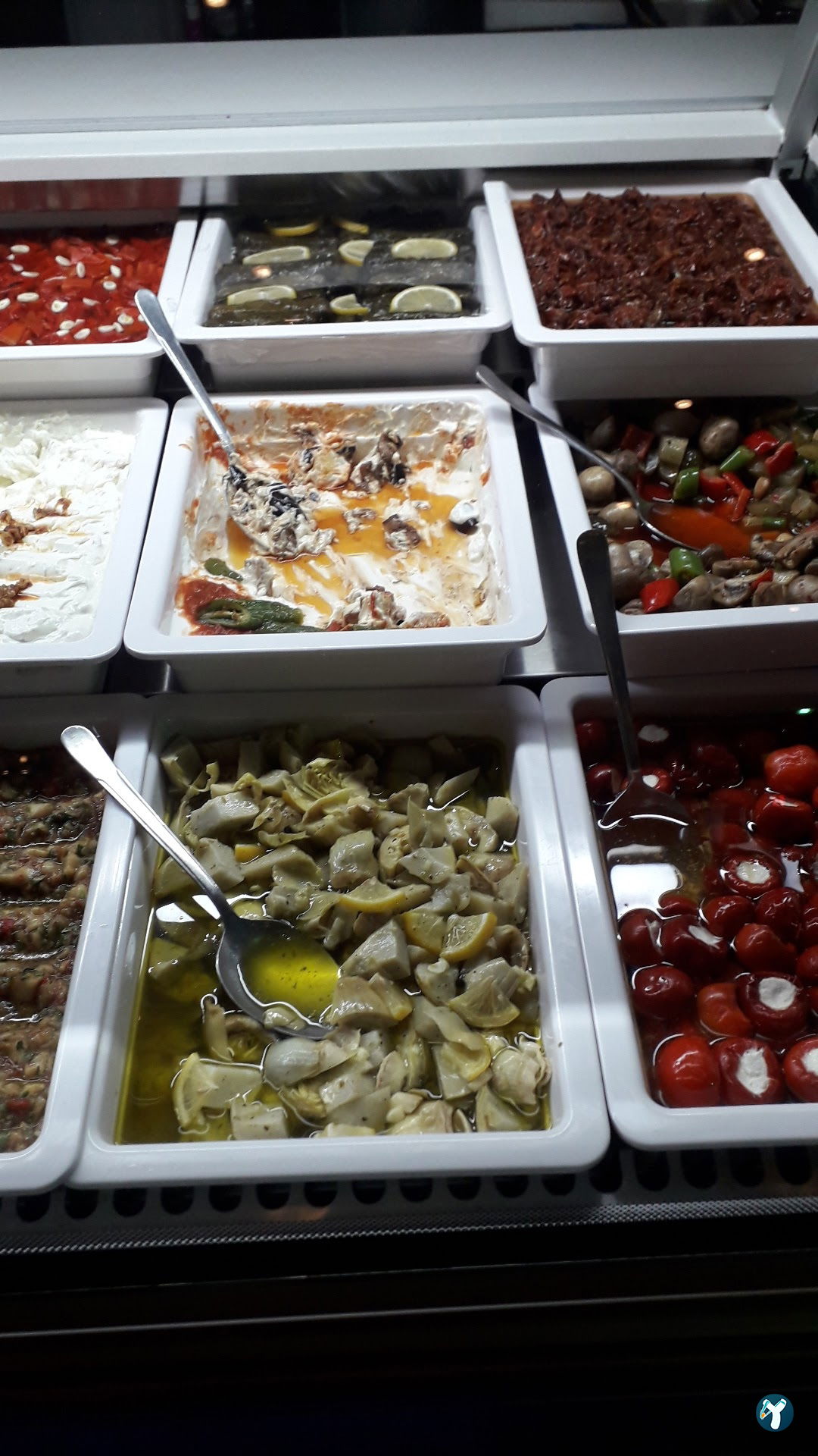 Şef Murat Güzelbahçe Balık Restoranı