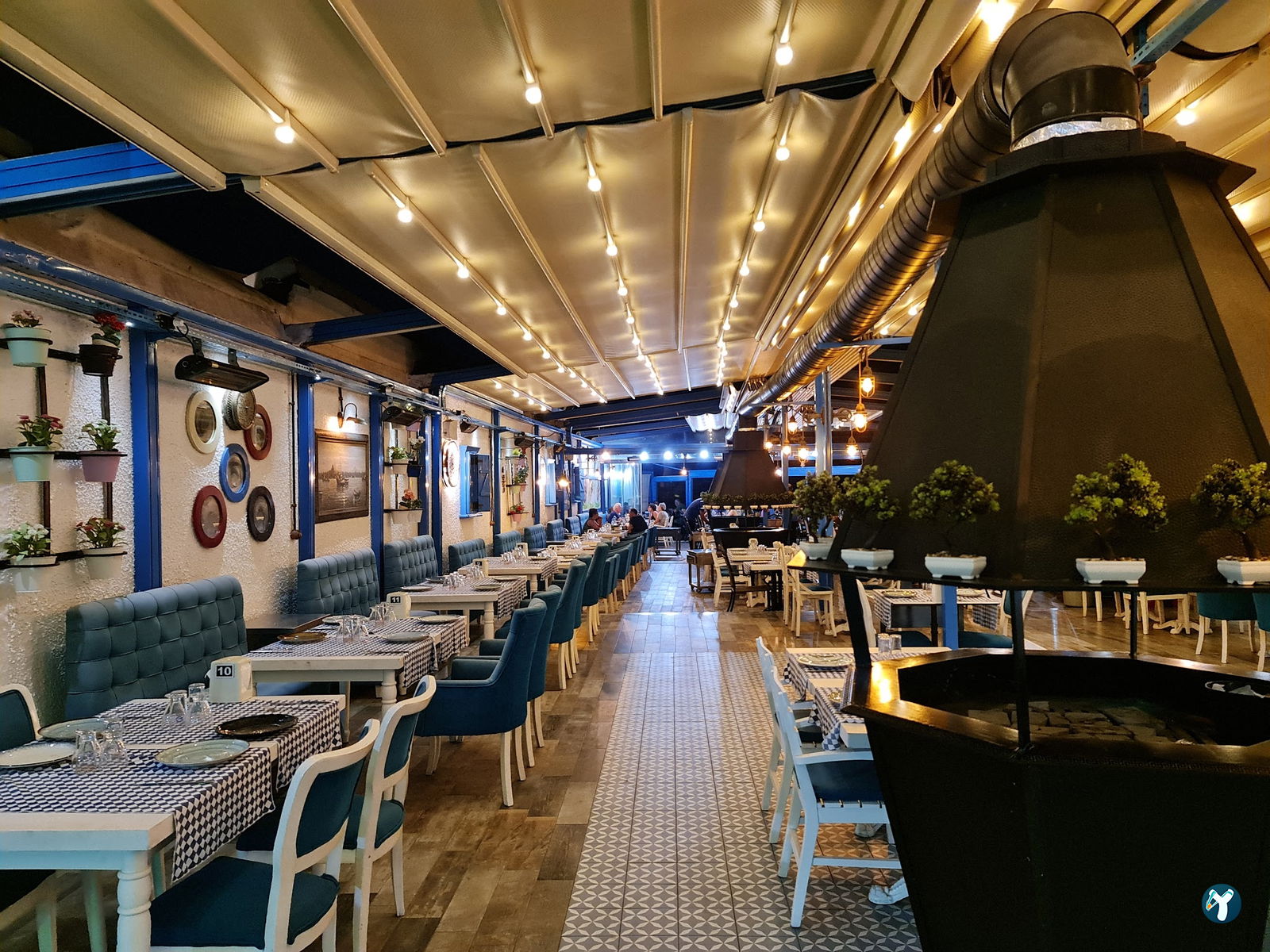 Şef Murat Güzelbahçe Balık Restoranı