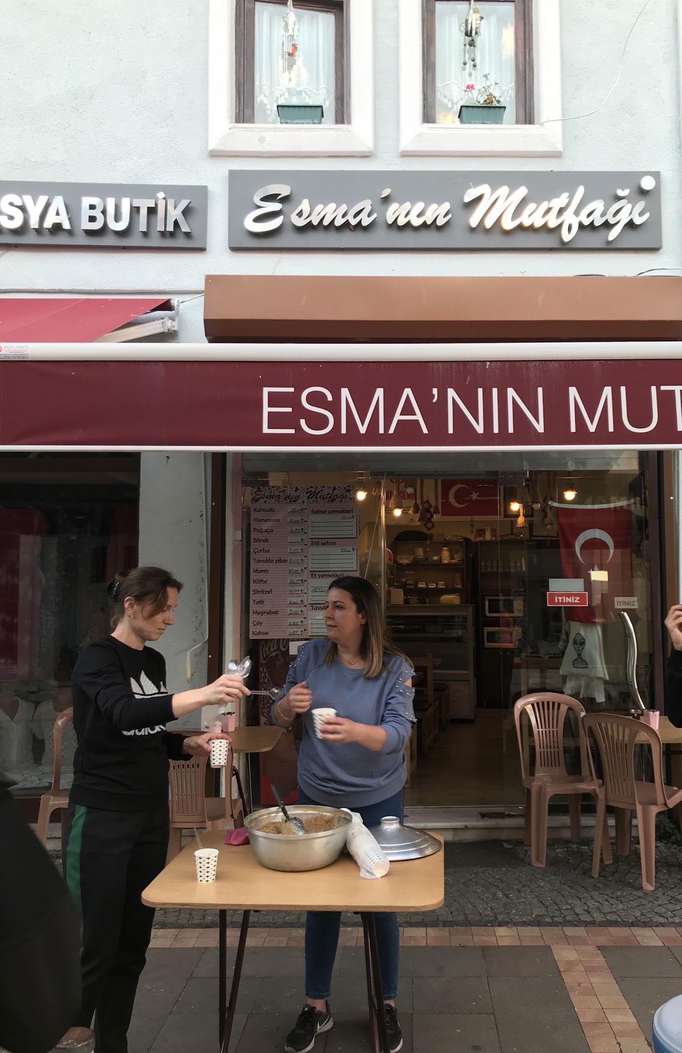 Esma'Nın Mutfağı - Ev Yemekleri