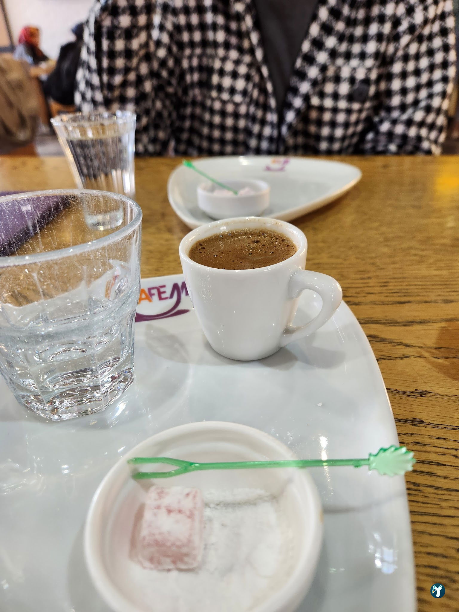 Kafem Gedavet