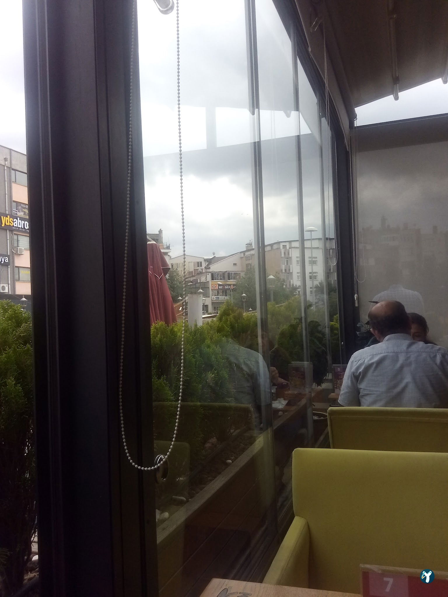 Kafem Gedavet