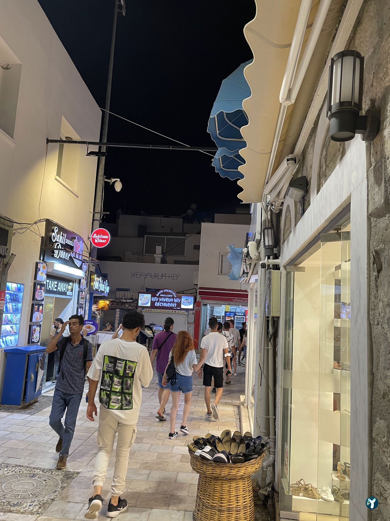 Mari̇na Sahi̇l Köfteci̇si̇