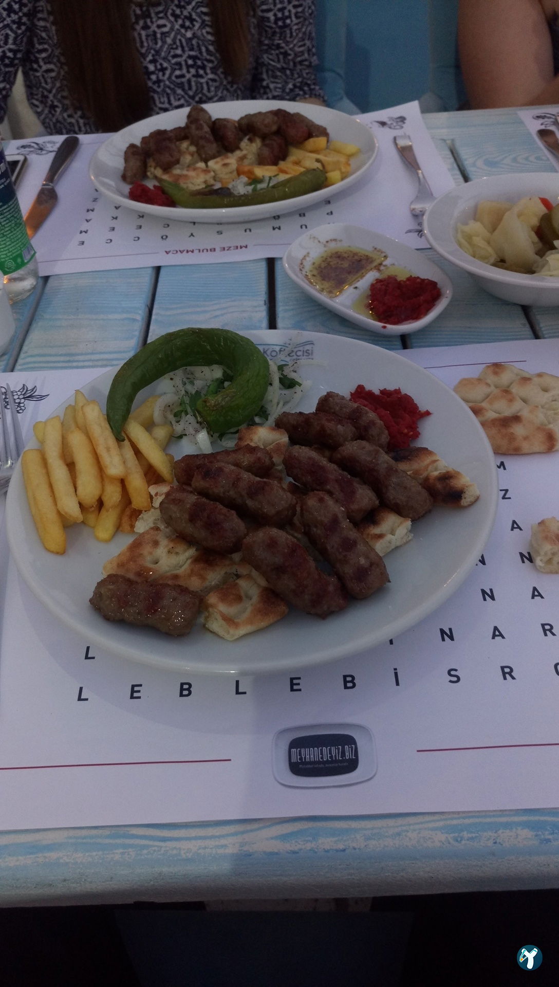 Mari̇na Sahi̇l Köfteci̇si̇