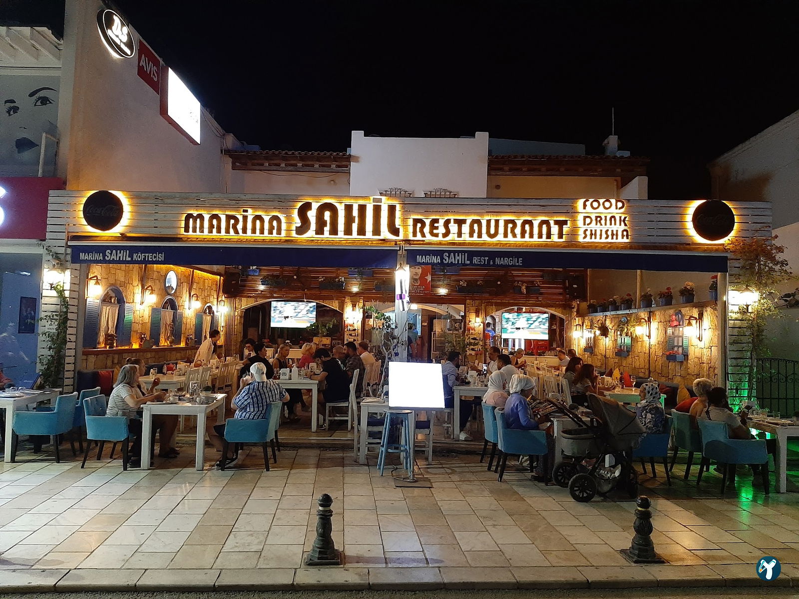 Mari̇na Sahi̇l Köfteci̇si̇