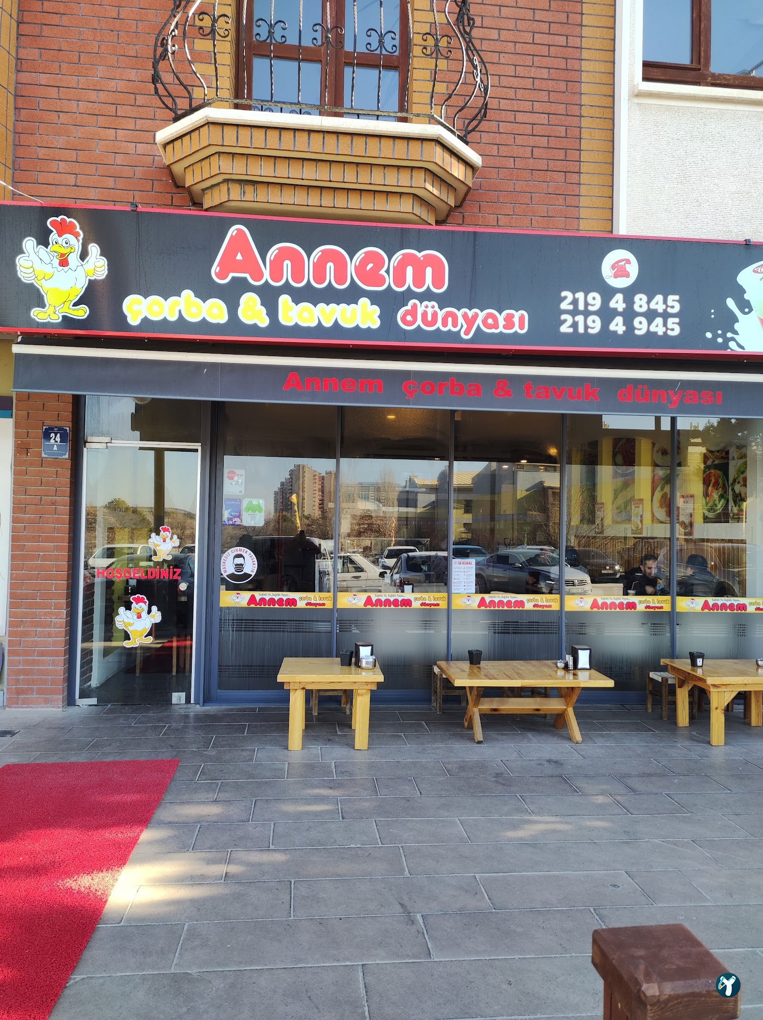 Annem Çorba Ve Tavuk Dünyası