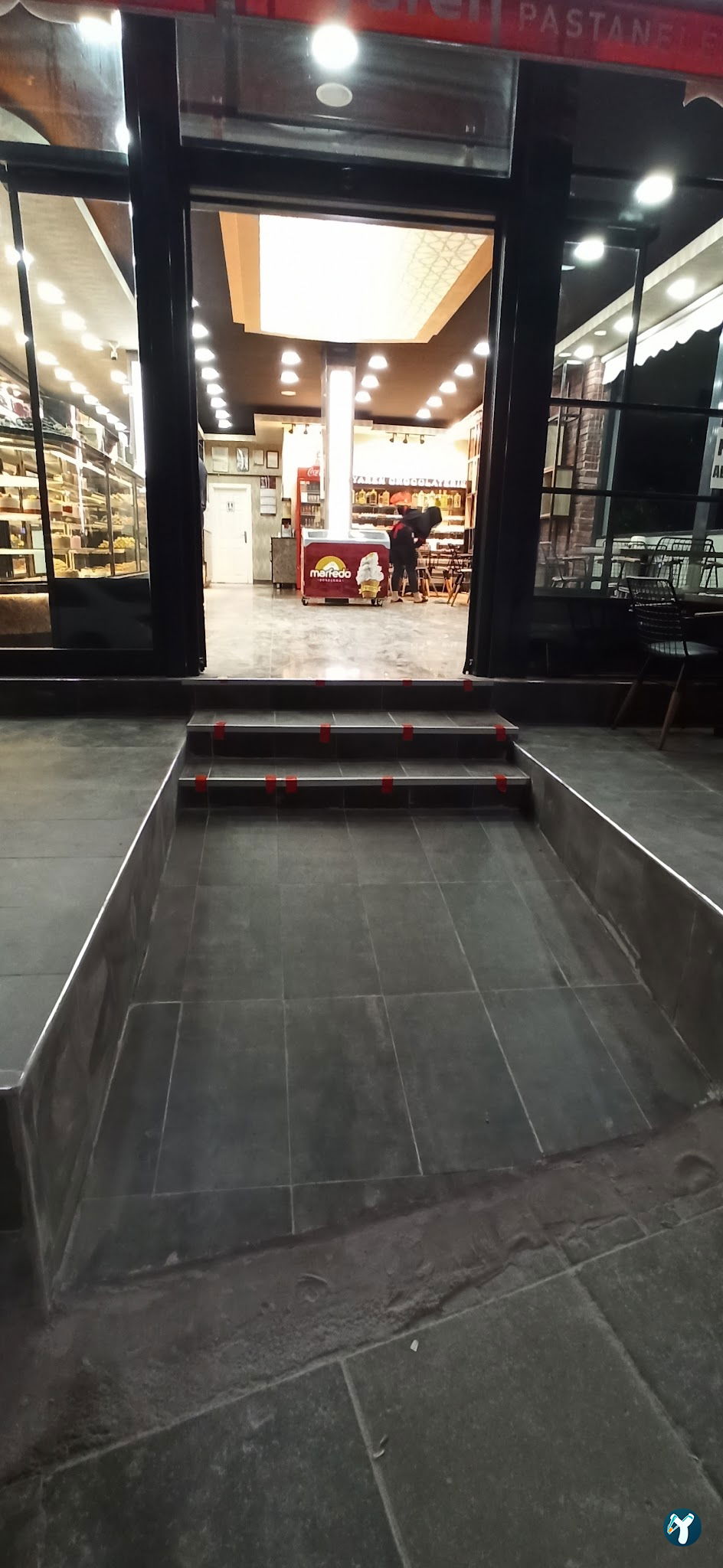 Ömer Yaren Pasta Evi Fırın Cafe