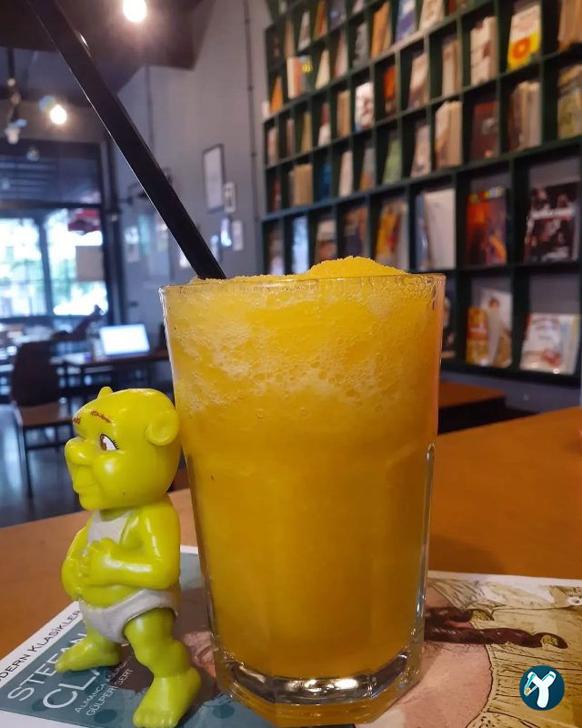 SOPHISTO SOCIAL CLUB