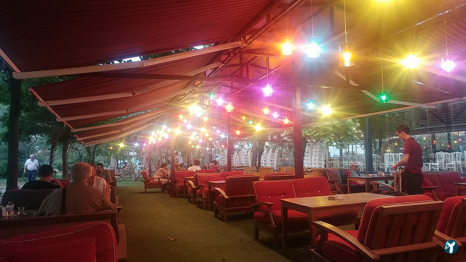 Mis Effendi Cafe