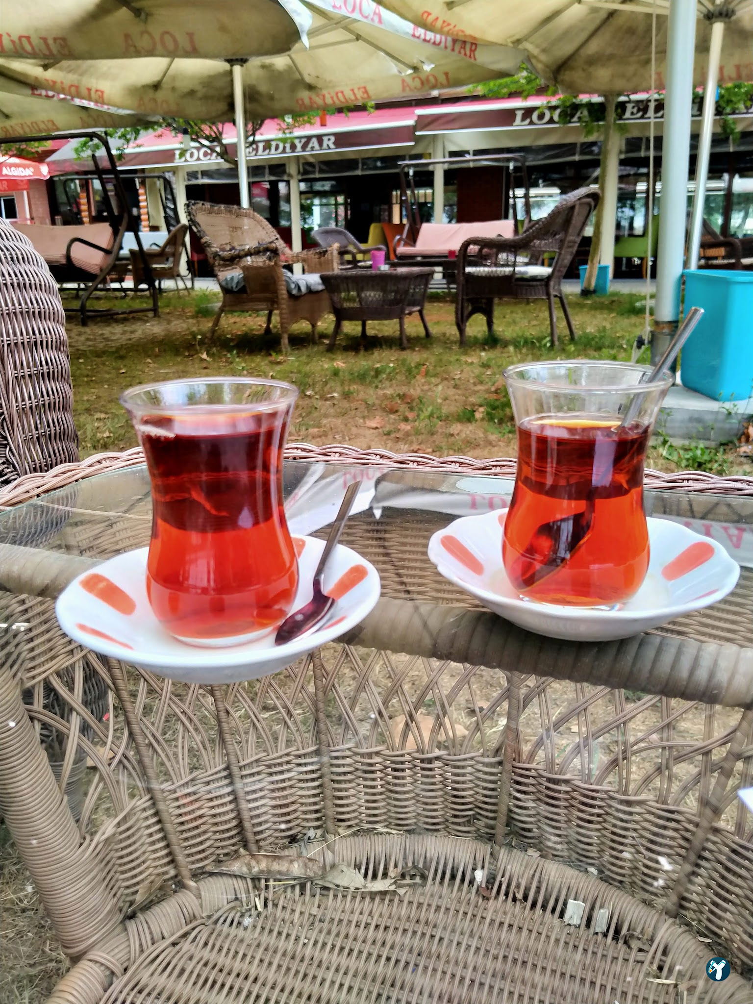 Mis Effendi Cafe