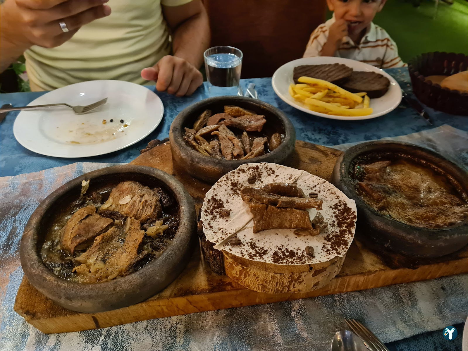 Somatçı Fihi Ma Fih Restaurant . Geçici Olarak Kapalı