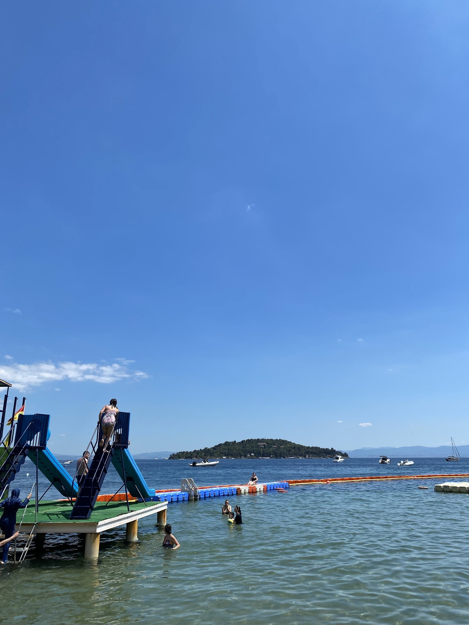 Nakibey Aile Plaj Tesisleri