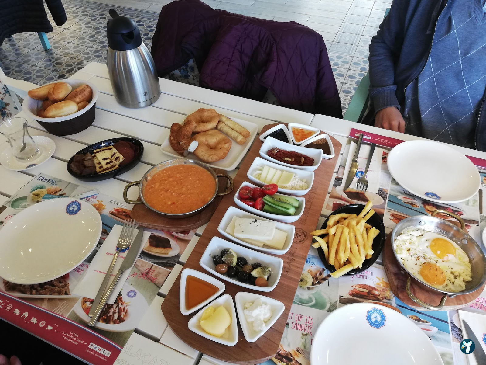 Yeni Nesil Millet Çay Bahçesi