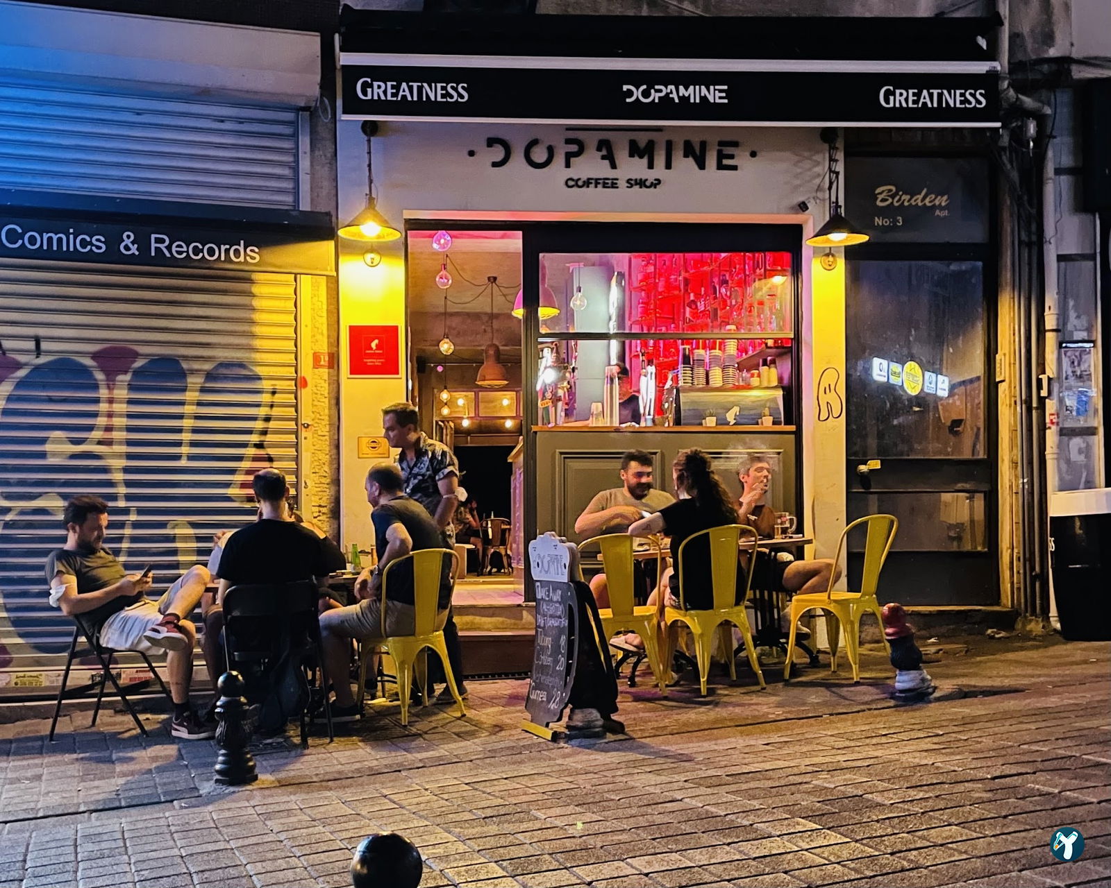Dopamine Coffee Shop - Moda