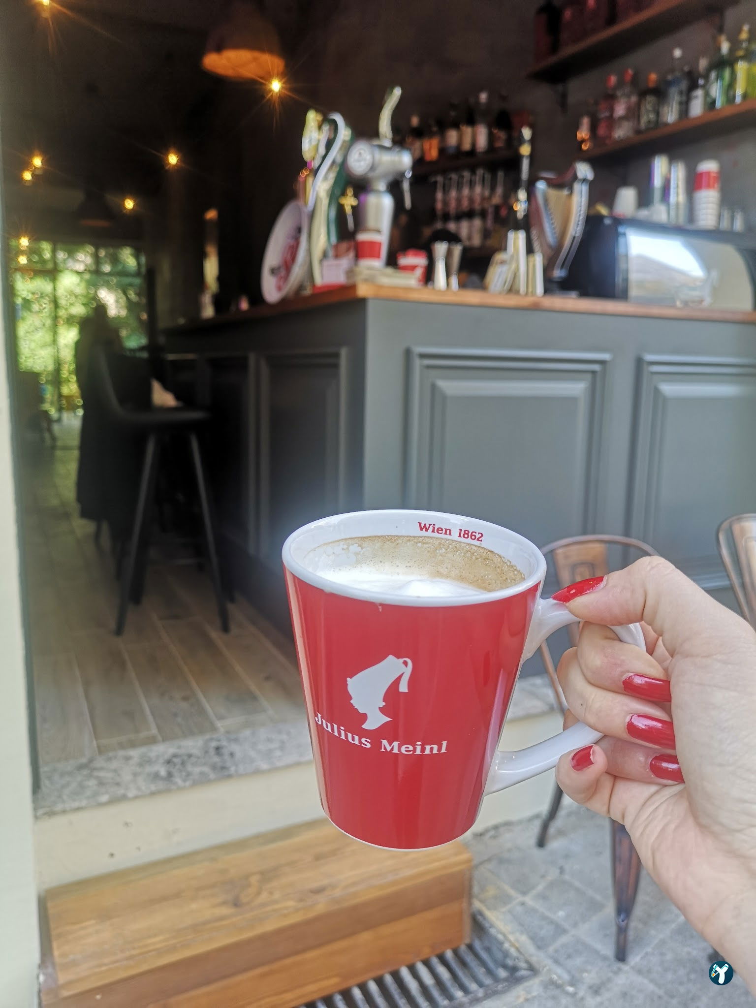 Dopamine Coffee Shop - Moda