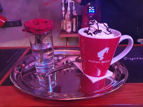 Dopamine Coffee Shop - Moda resimleri