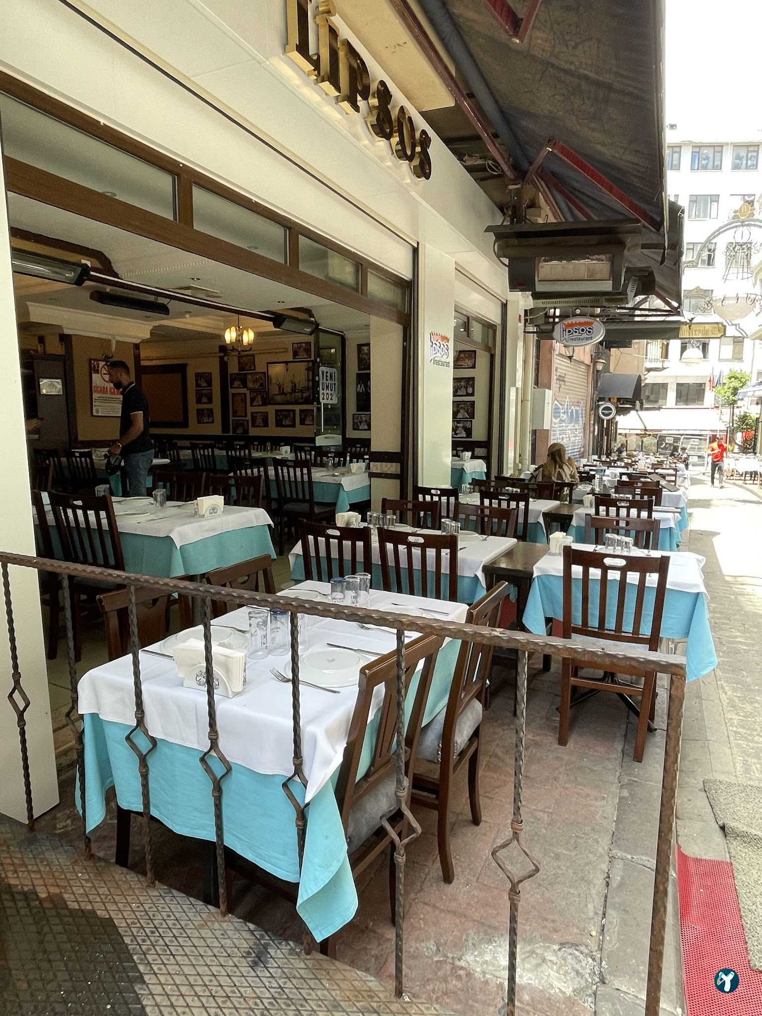 Lipsos Restaurant