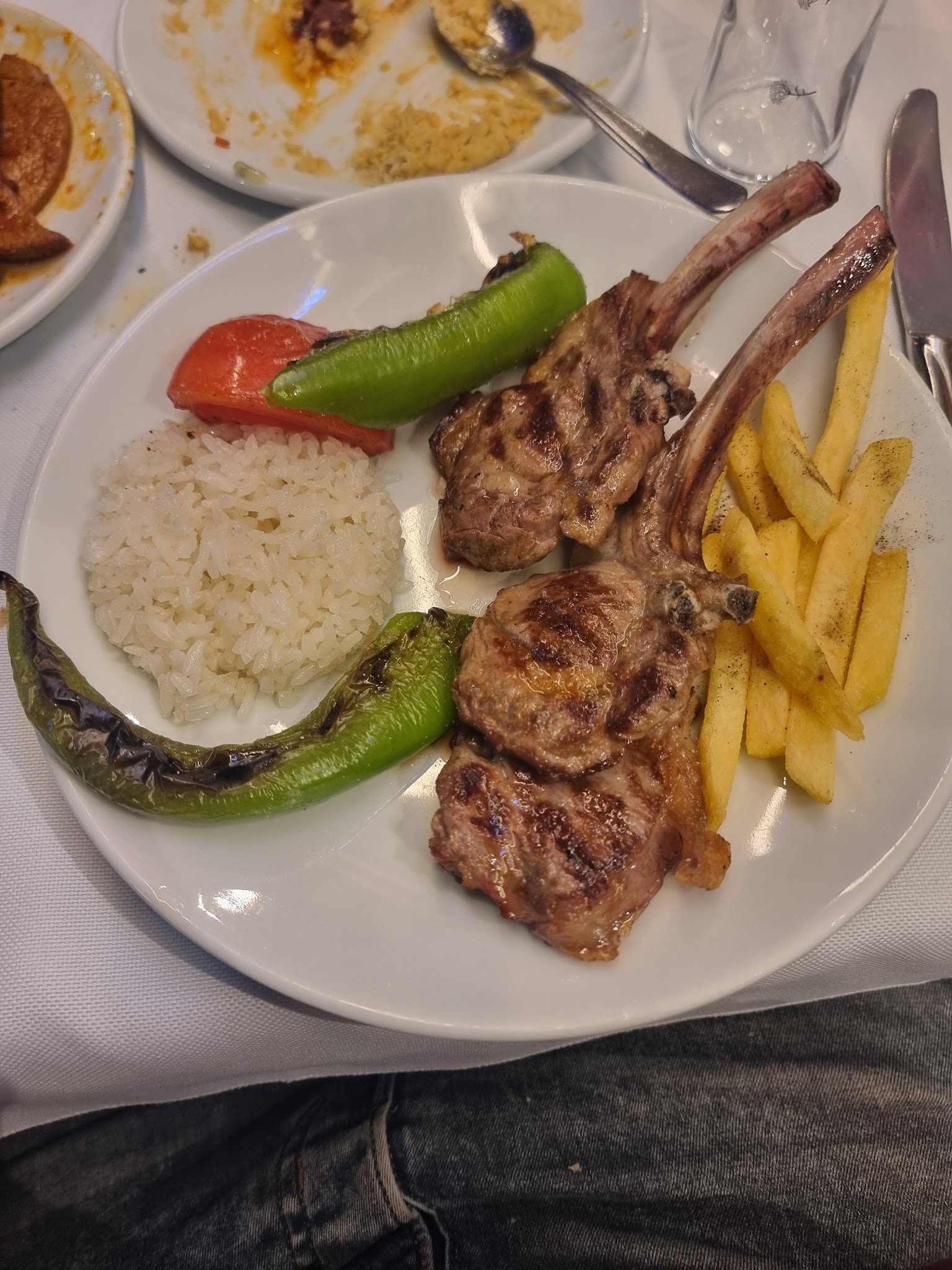 Lipsos Restaurant