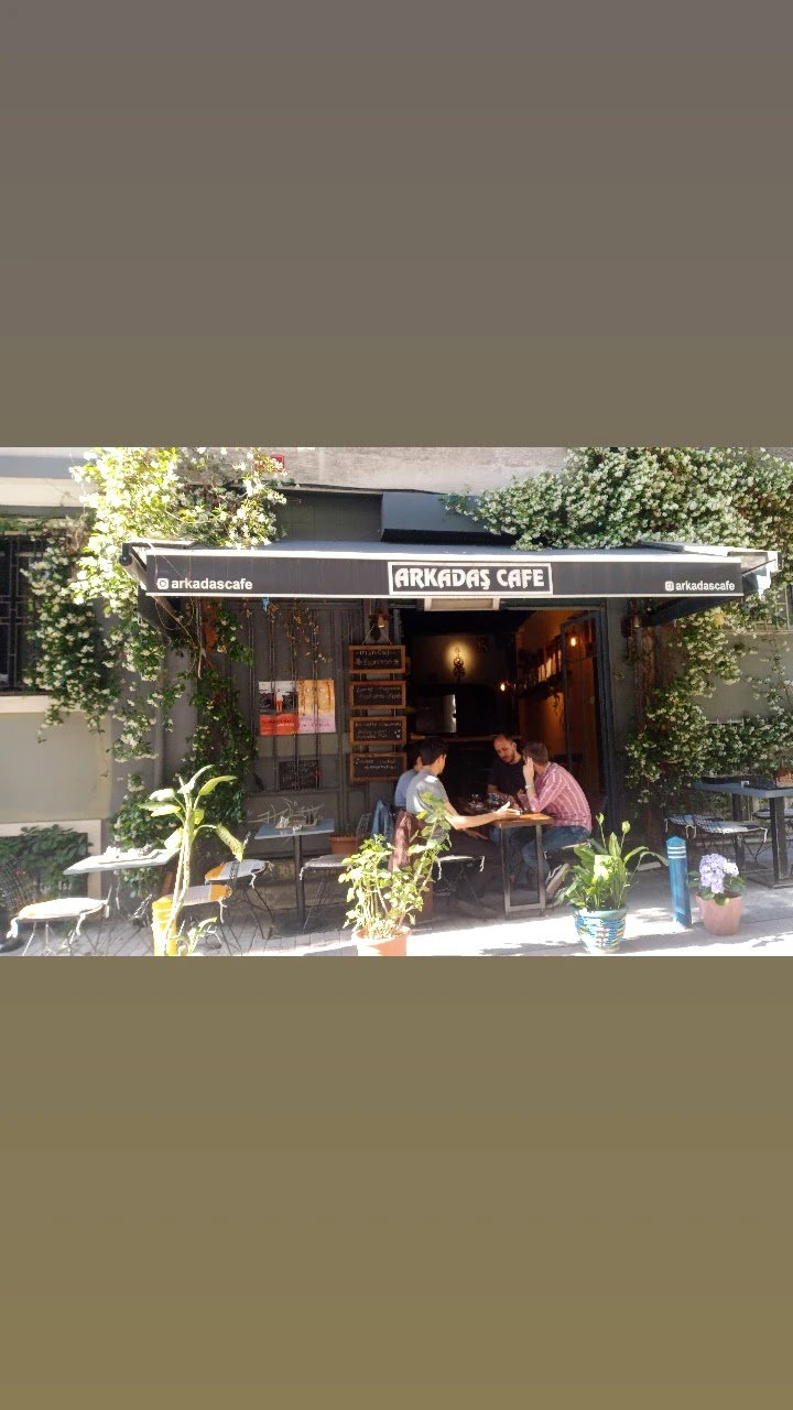 Arkadaş Satranç Kafe