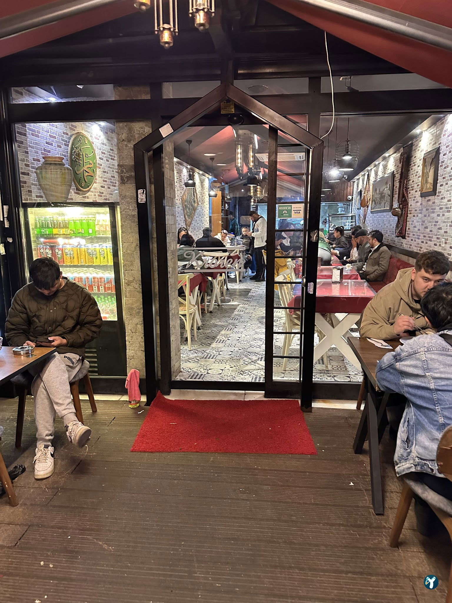 Kroren Restorant