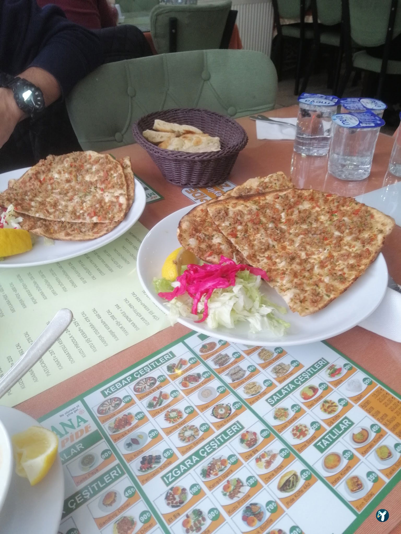 Öz Mevlana Pide