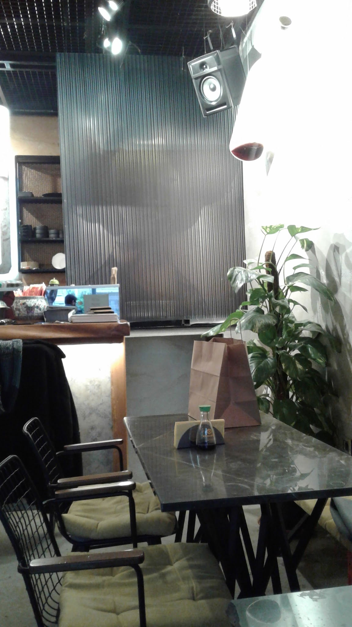 Walk In Wok & Sushi Bar