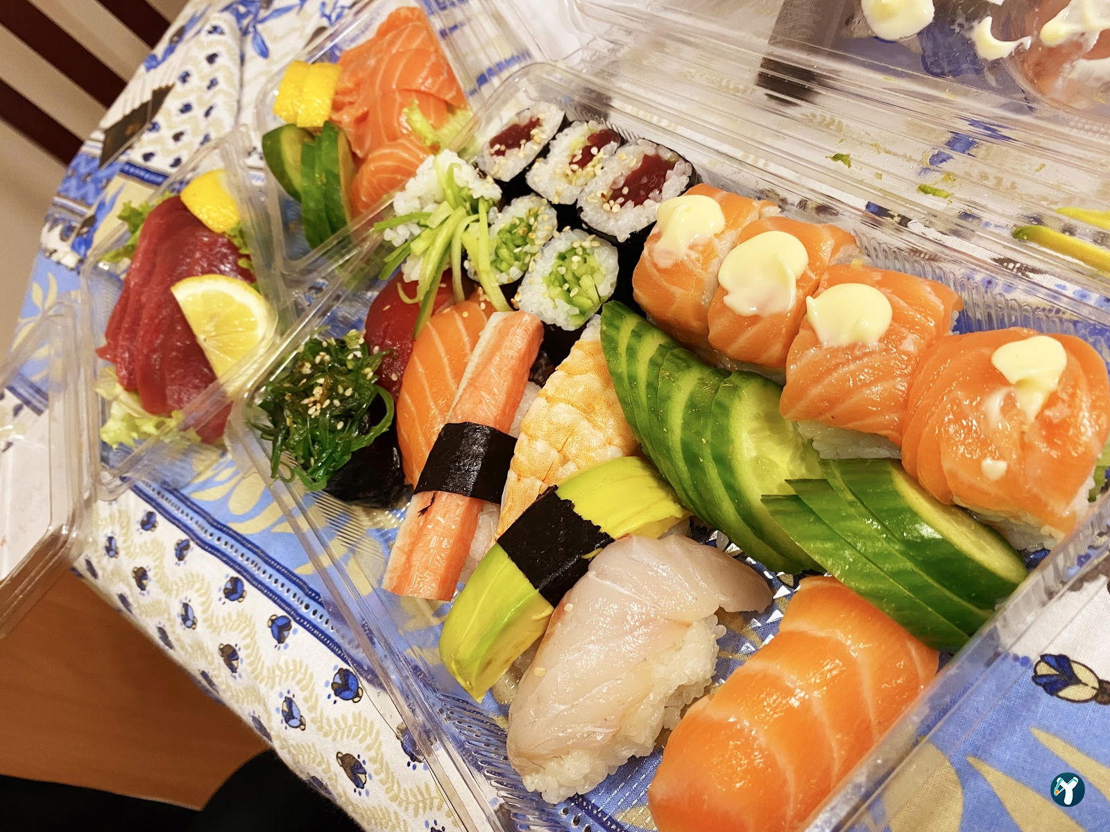Walk In Wok & Sushi Bar