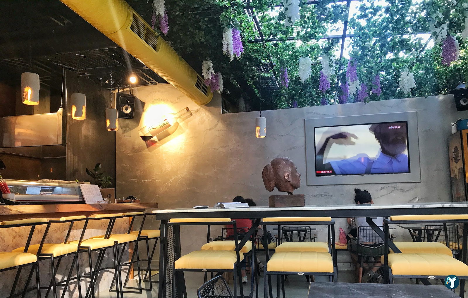 Walk In Wok & Sushi Bar
