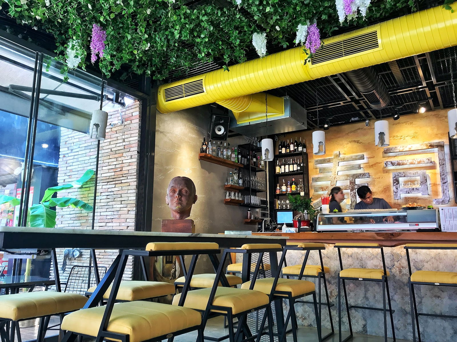 Walk In Wok & Sushi Bar