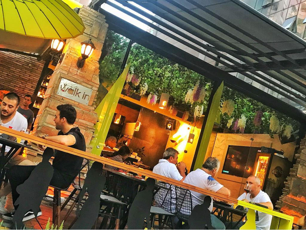 Walk In Wok & Sushi Bar