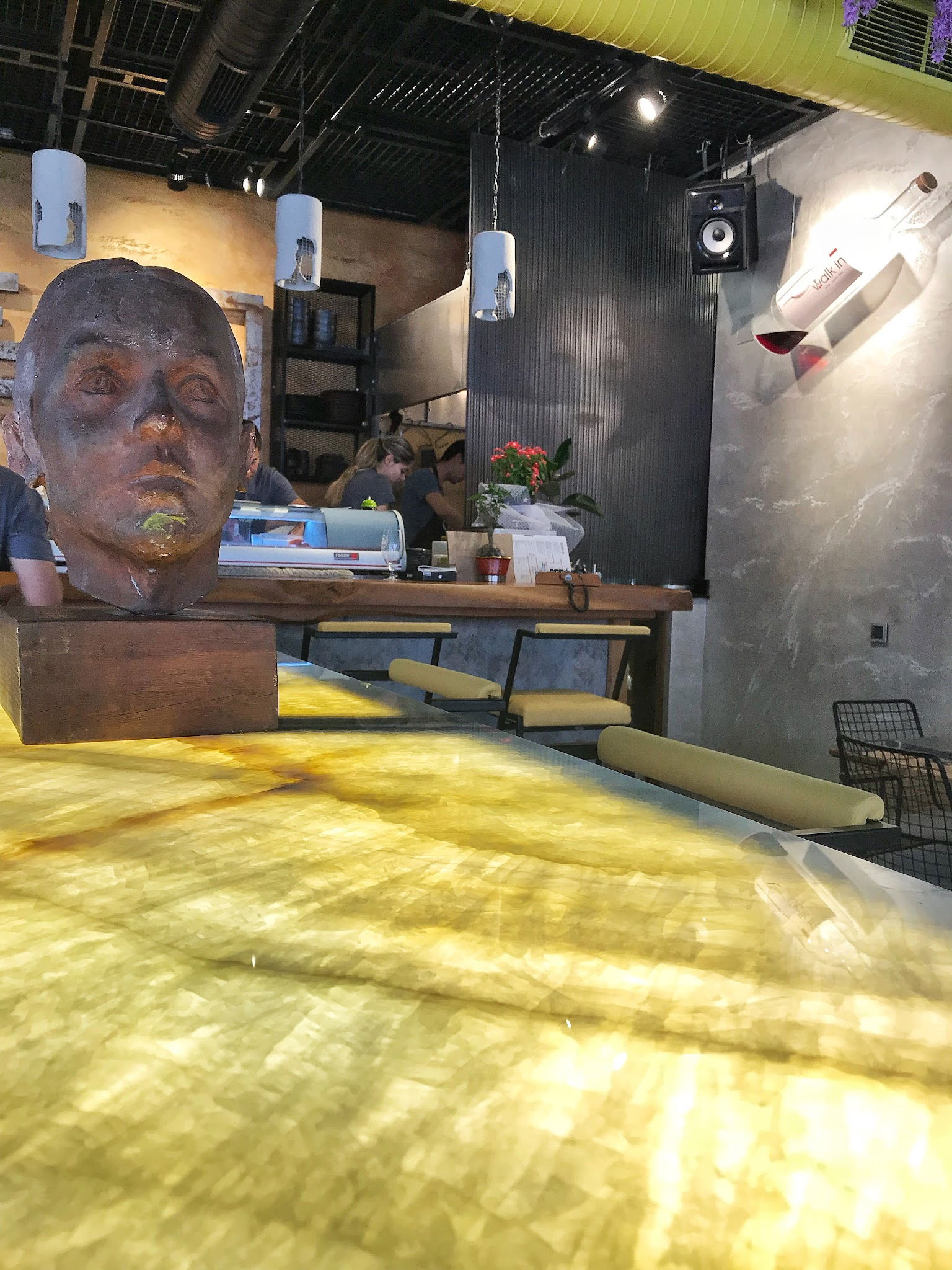 Walk In Wok & Sushi Bar