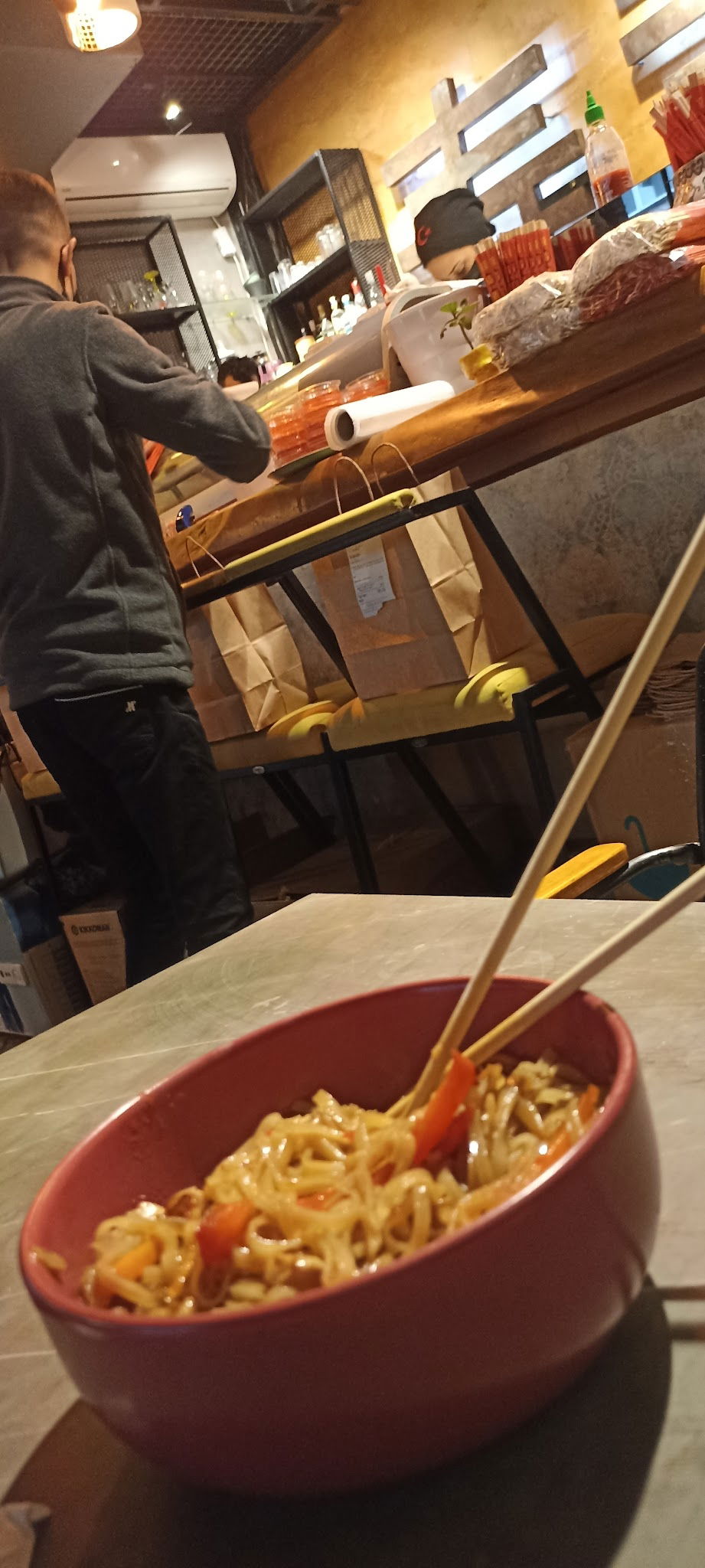 Walk In Wok & Sushi Bar