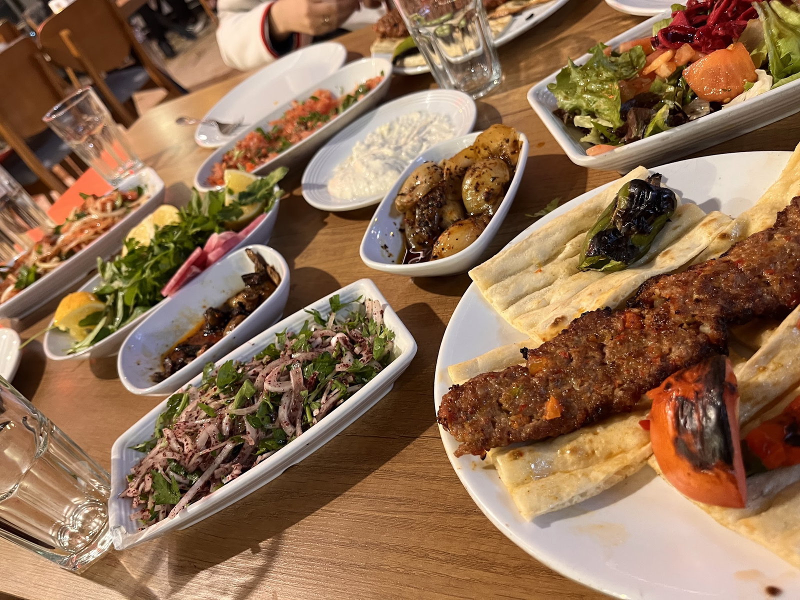 Kasrı Kervan Kebap