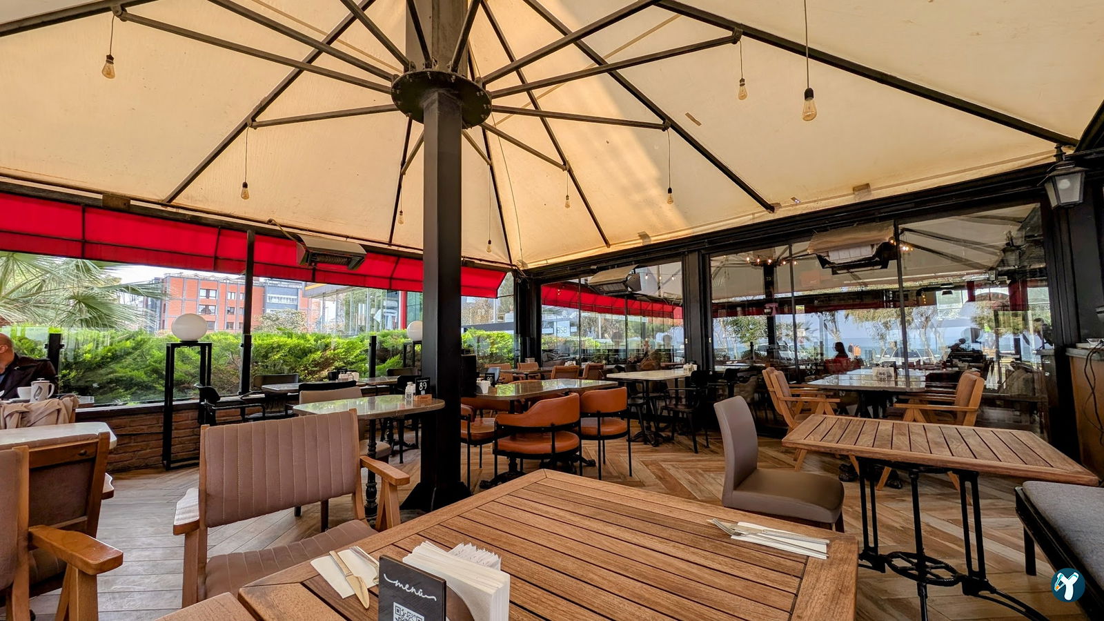 Cafe Home