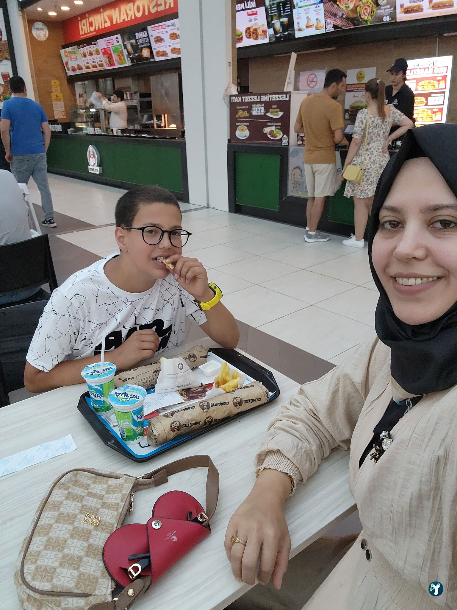 Tavuk Dünyası Balıkesir 10 Burda