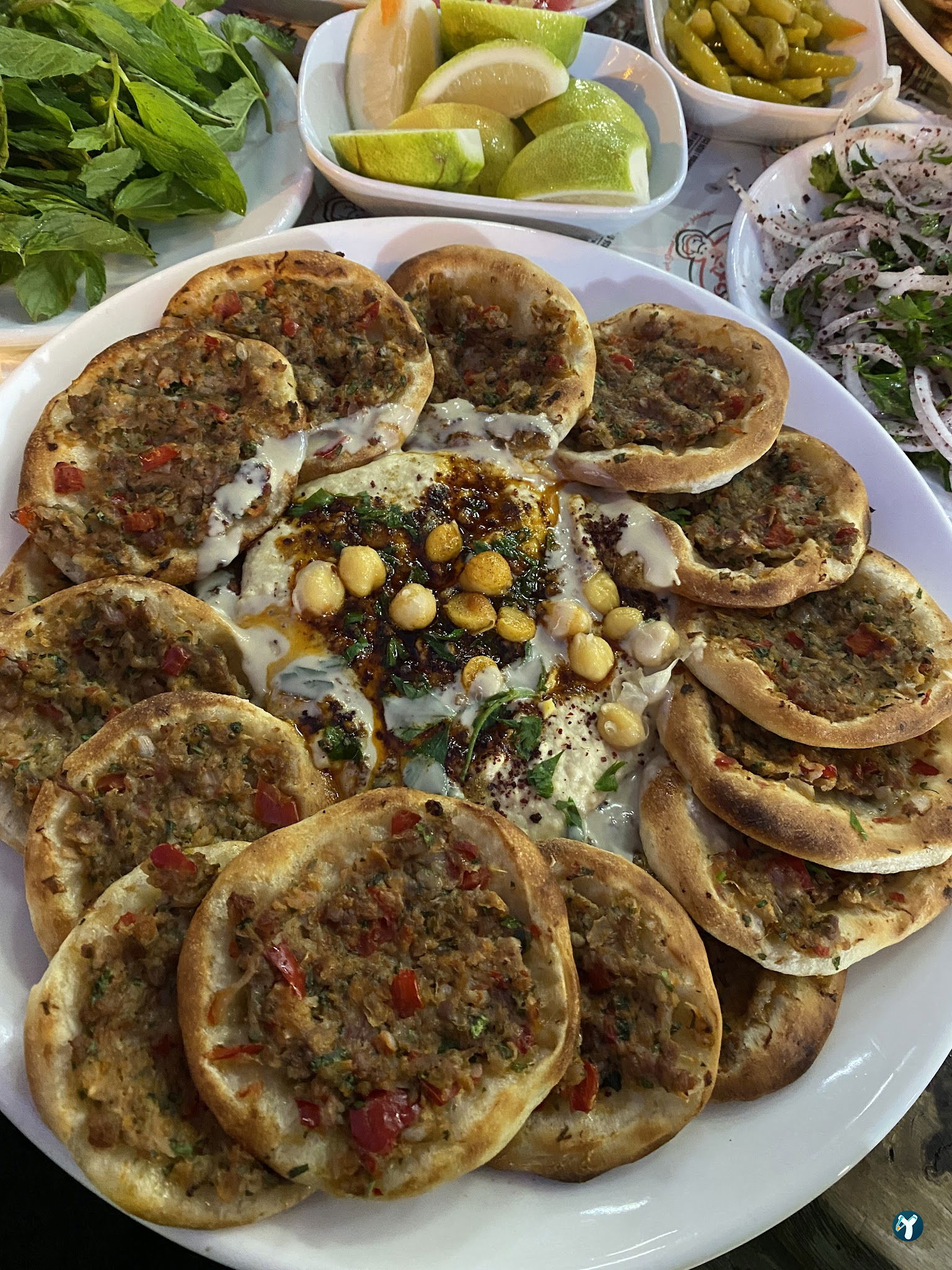Sofi̇oğlu Findik Lahmacun & Humus Mersi̇n/Pozcu
